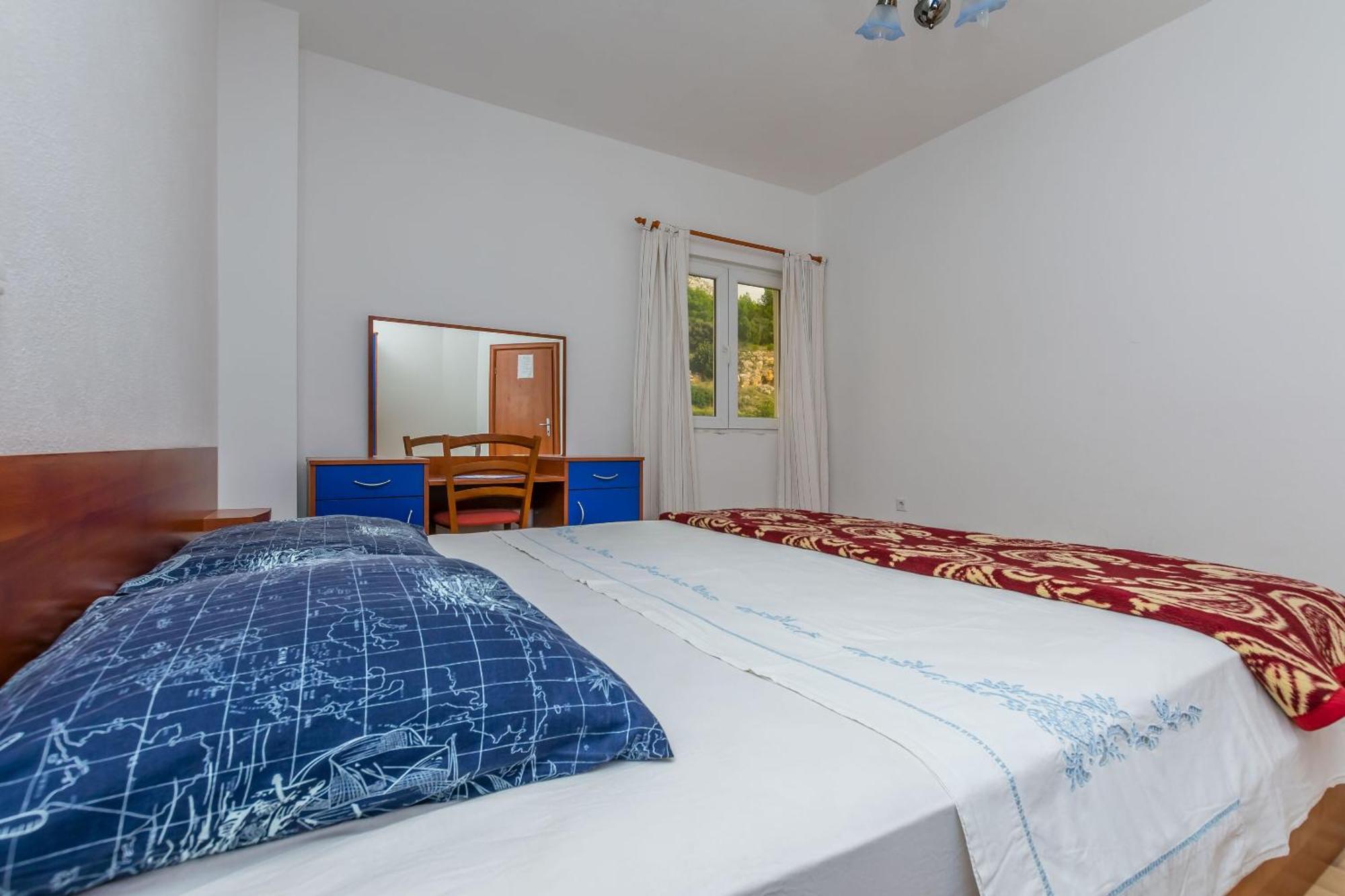 Apartments Kristina Omis Exterior photo